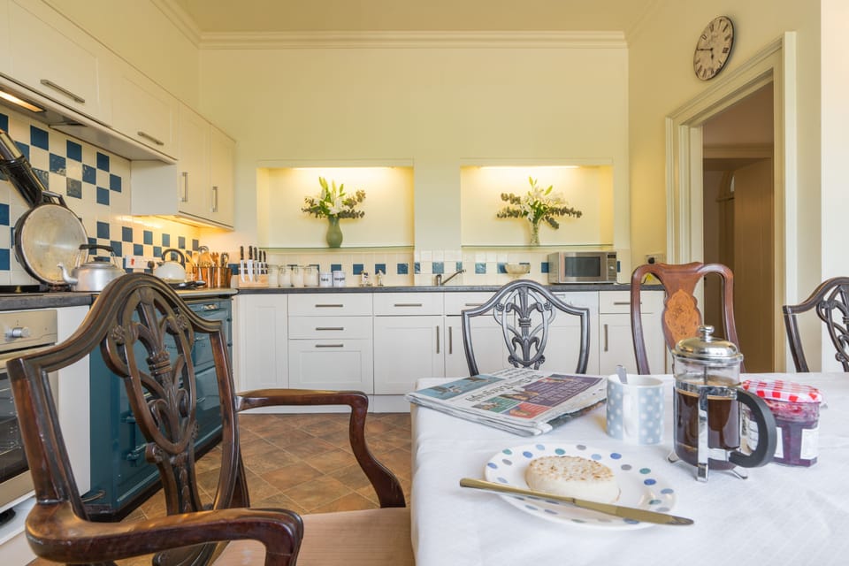 Ground floor: Enjoy eating in the dining kitchen