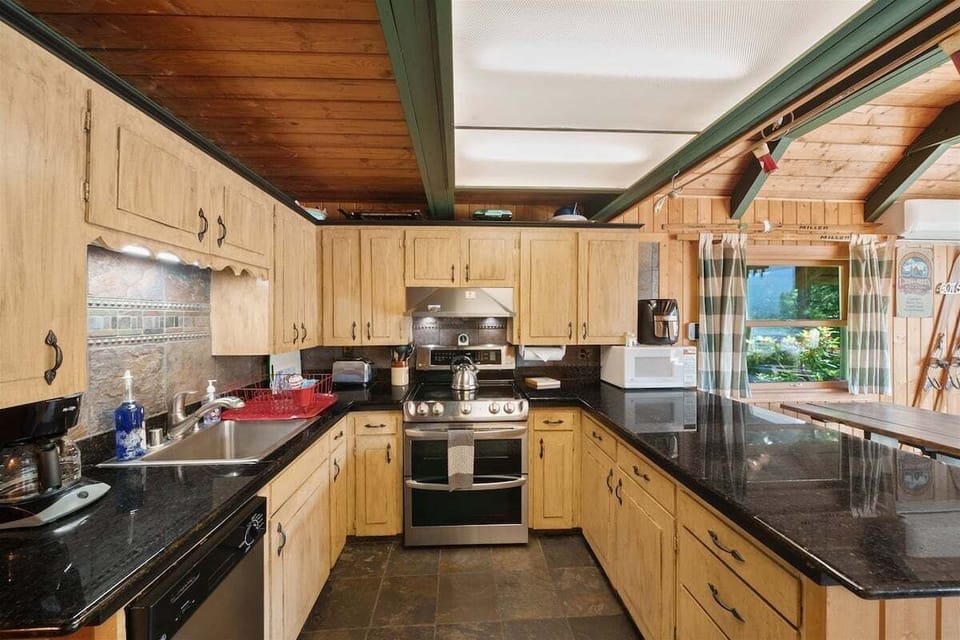 modern kitchen amenities