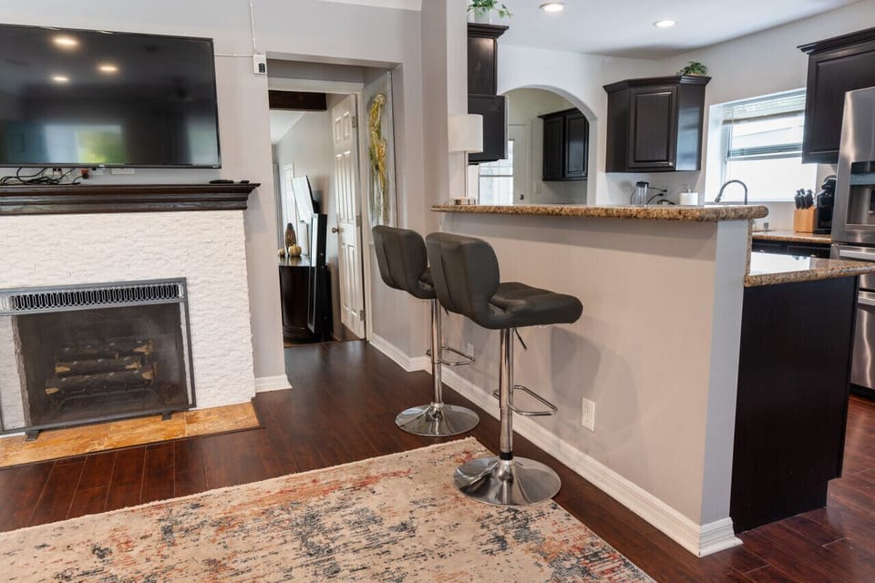 LIVING ROOM & KITCHEN -- View 3D Virtual Tour of the Property Here: https://my.matterport.com/show/?m=ivvG2JKpsrV