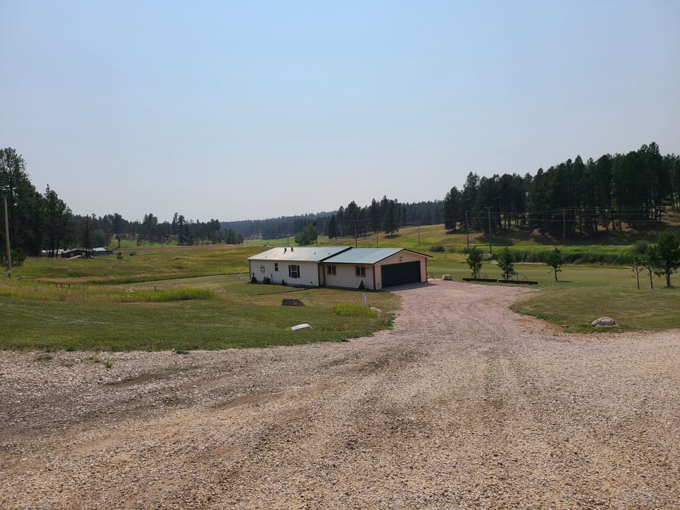 front of the house driveway view 