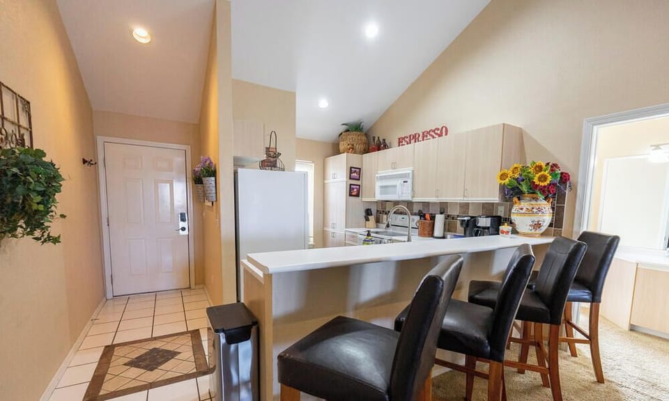 Breakfast Bar