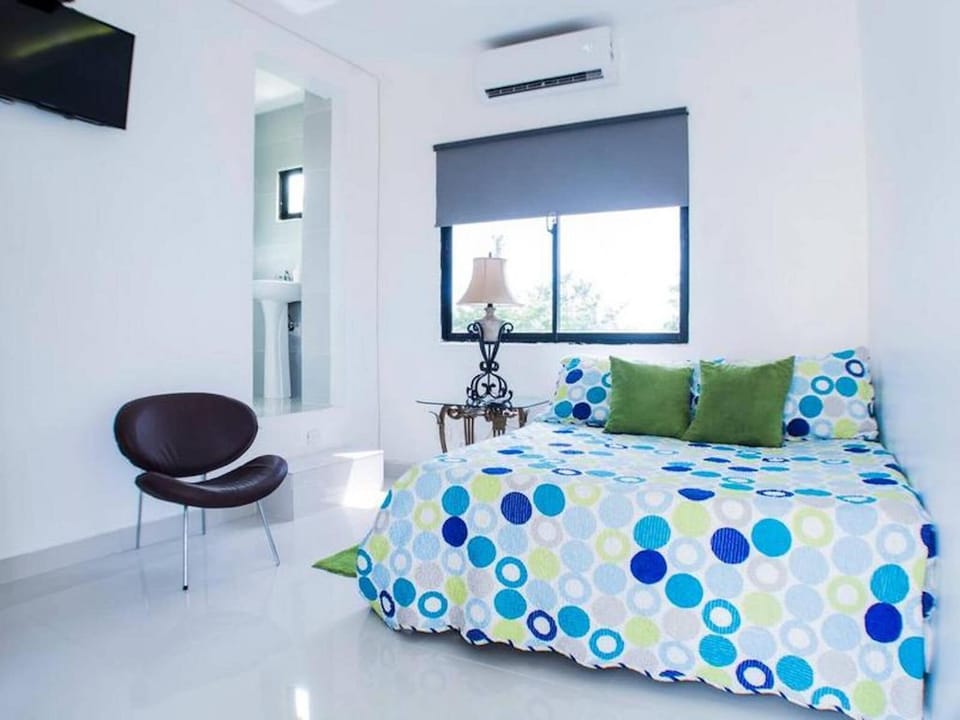 Room, 1 Bedroom, Smoking | 1 bedroom