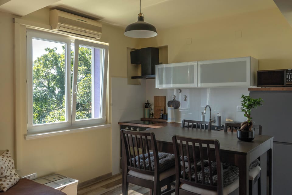 Apartment, 1 Bedroom, Smoking, Garden View | Private kitchen | Microwave, coffee/tea maker