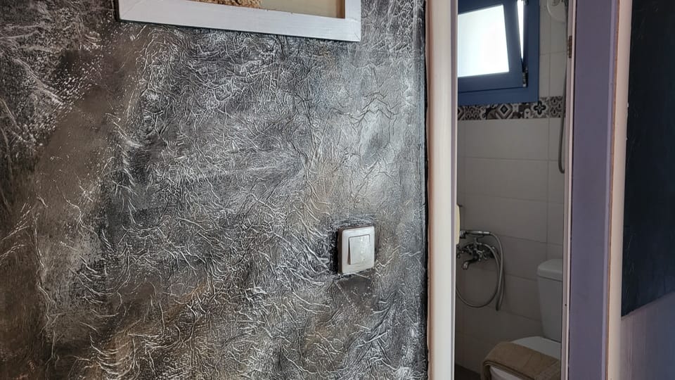 Room, 1 Bedroom, Balcony, Garden View | Bathroom shower