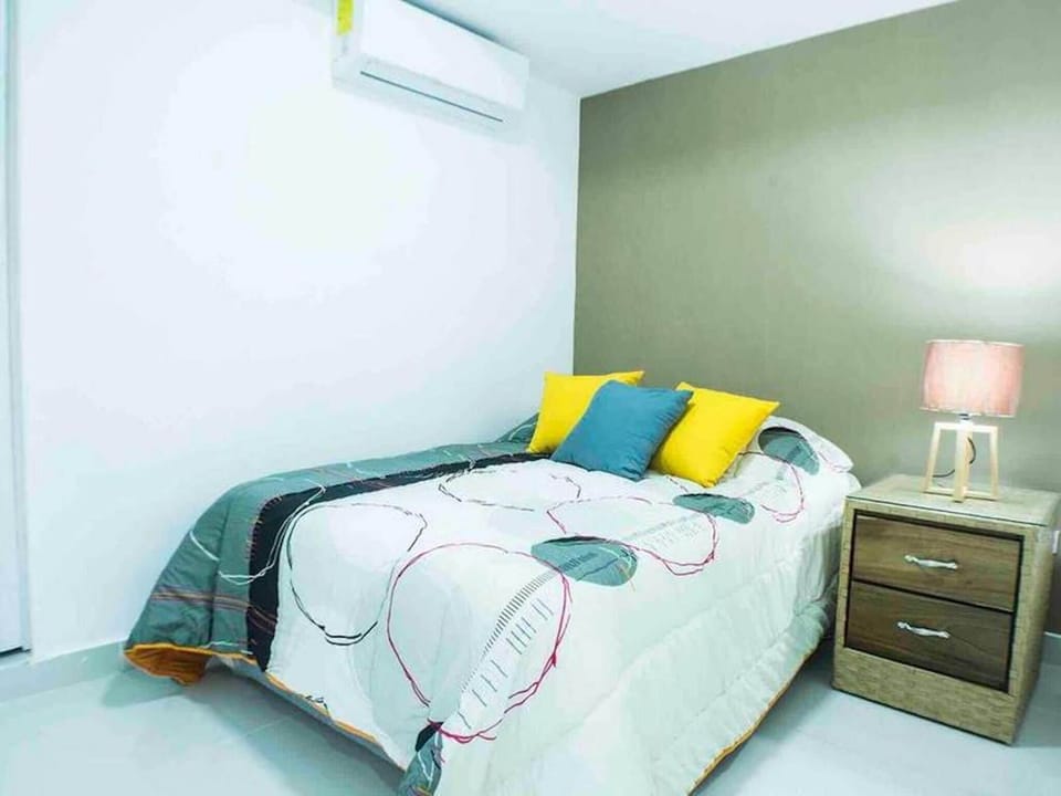 Room, 1 Bedroom, Smoking, City View | 1 bedroom