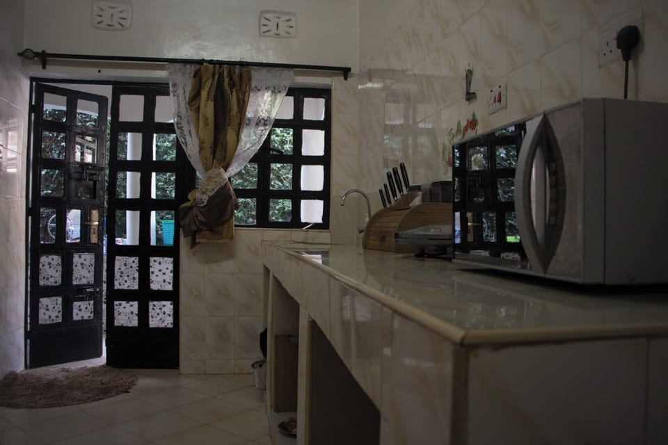 Bungalow, 2 Bedrooms, Accessible, Balcony | Interior