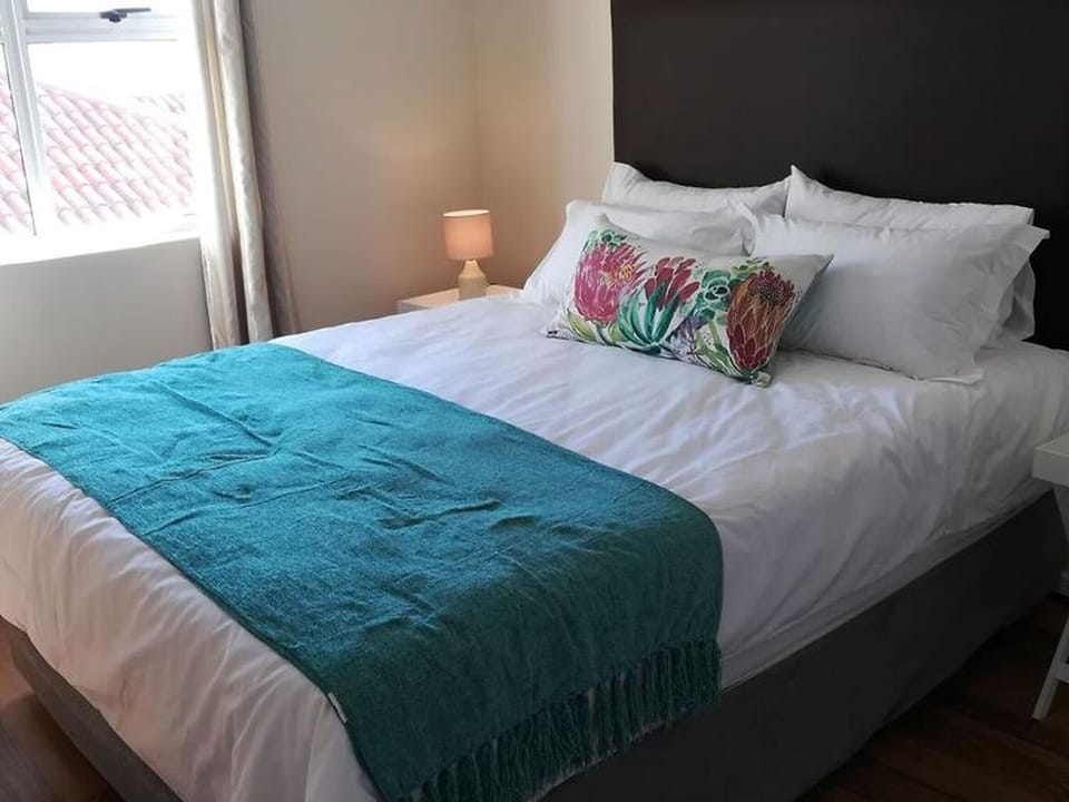 Room, 1 Bedroom, Terrace, Mountain View | 1 bedroom, iron/ironing board, free WiFi