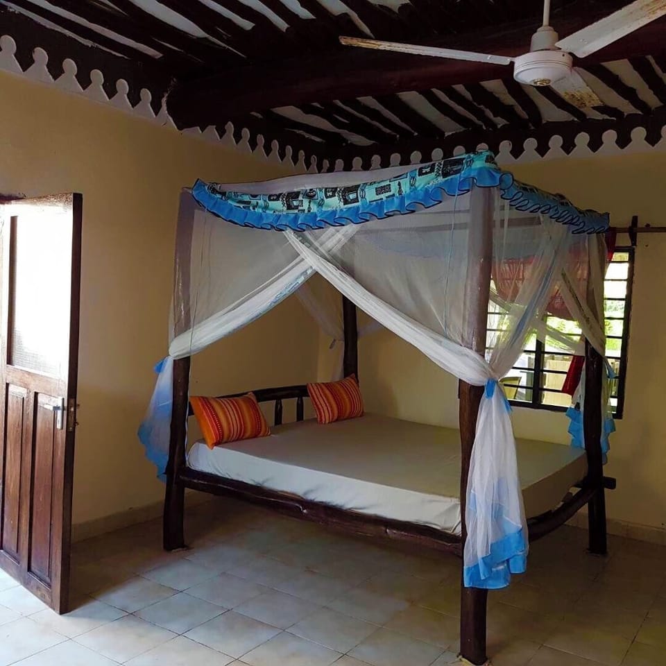 Room, 1 Bedroom, Smoking, Private Pool | 1 bedroom