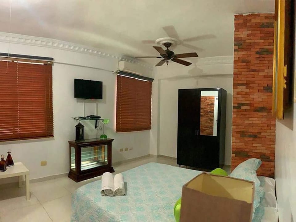 Room, 1 Bedroom, Smoking, City View | 1 bedroom