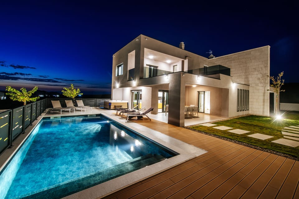 Front of property - evening/night