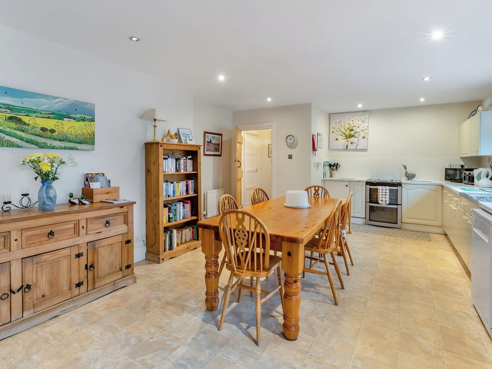 Kitchen/diner | Snowshill - Heckley Farm Cottages, Denwick, near Alnwick