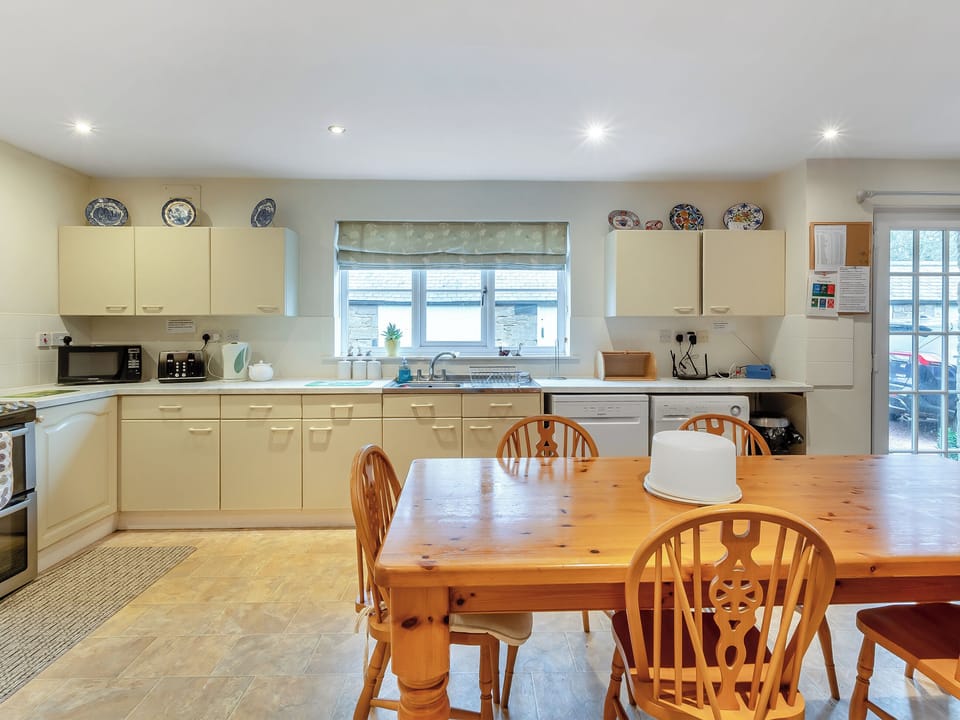 Kitchen/diner | Snowshill - Heckley Farm Cottages, Denwick, near Alnwick