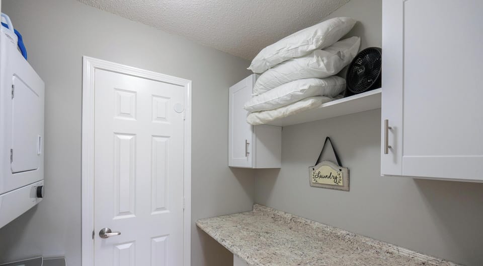 Laundry/Closet