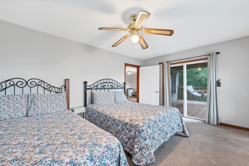 Bedroom with Two Queen Beds