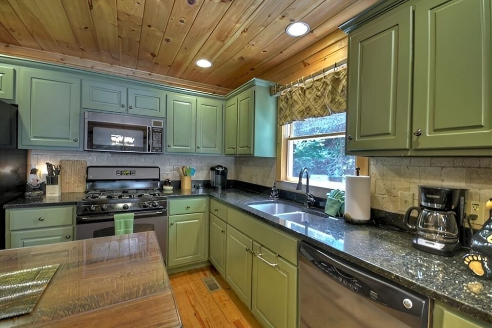 Fully equipped kitchen with gas stove and plenty of space for cooking and group meals