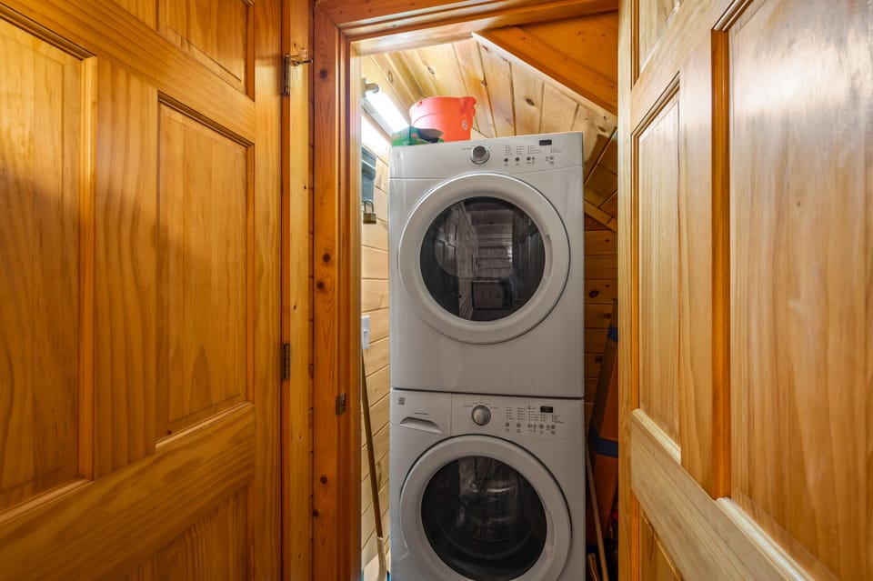Full size washer & dryer