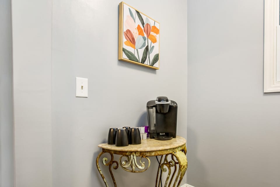 Family Apartment, 2 Bedrooms, Fireplace | Coffee and/or coffee maker