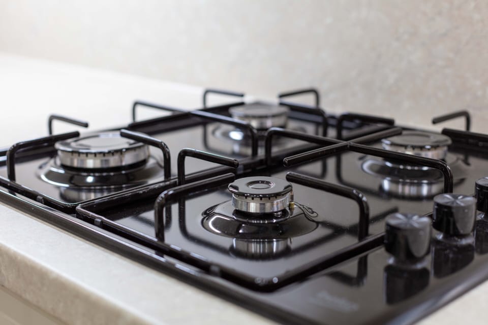 Classic House, 3 Bedrooms, Non Smoking | Private kitchen | Fridge, microwave, oven, stovetop