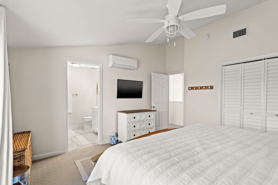 19-web-or-mls-22400-front-beach-rd-69