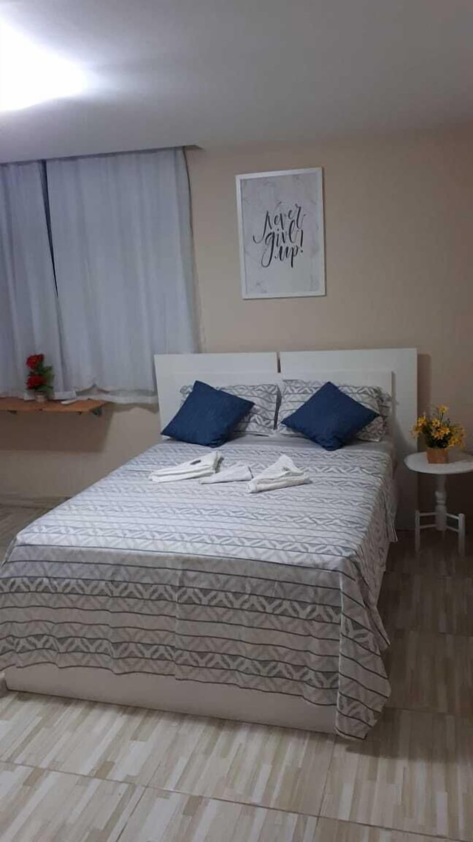 Suite Nira | Iron/ironing board, free WiFi, bed sheets
