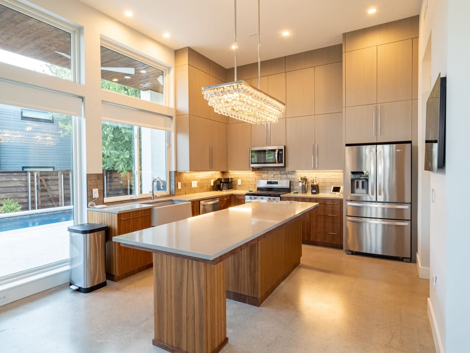 Open Kitchen with easy access to the backyard to enjoy the best of both world