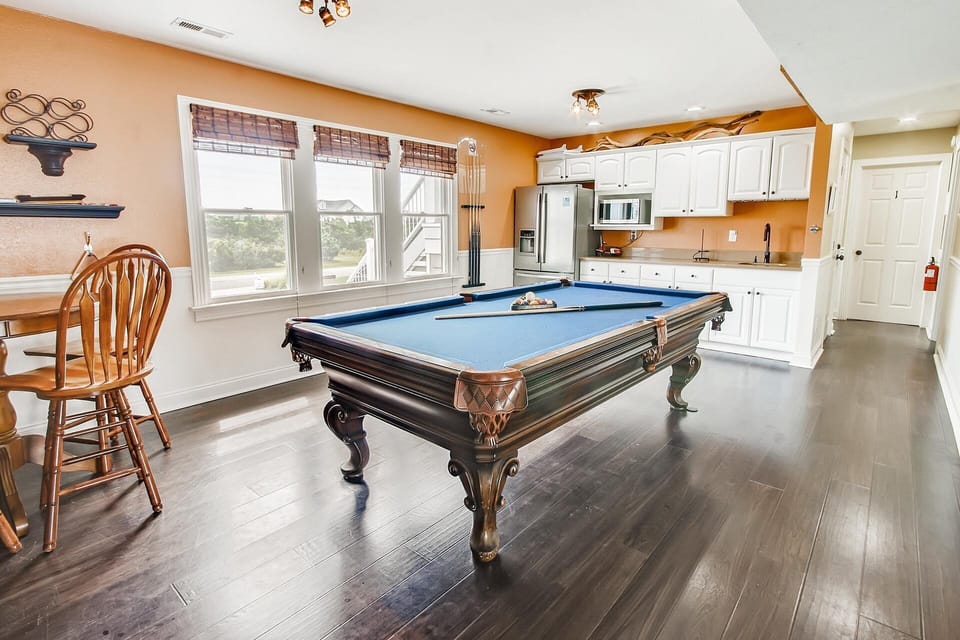 Surf-or-Sound-Realty-Dreamer's-Landing-926-Game-Room-2