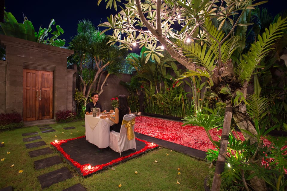 Couples dining