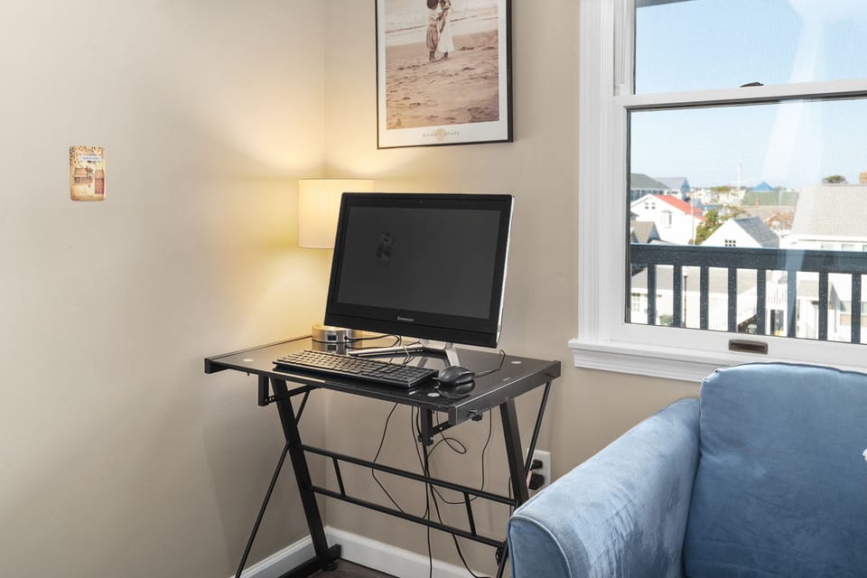 Computer Workstation
