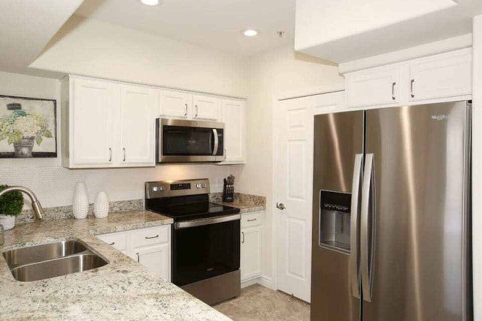 Granite and stainless steel kitchen