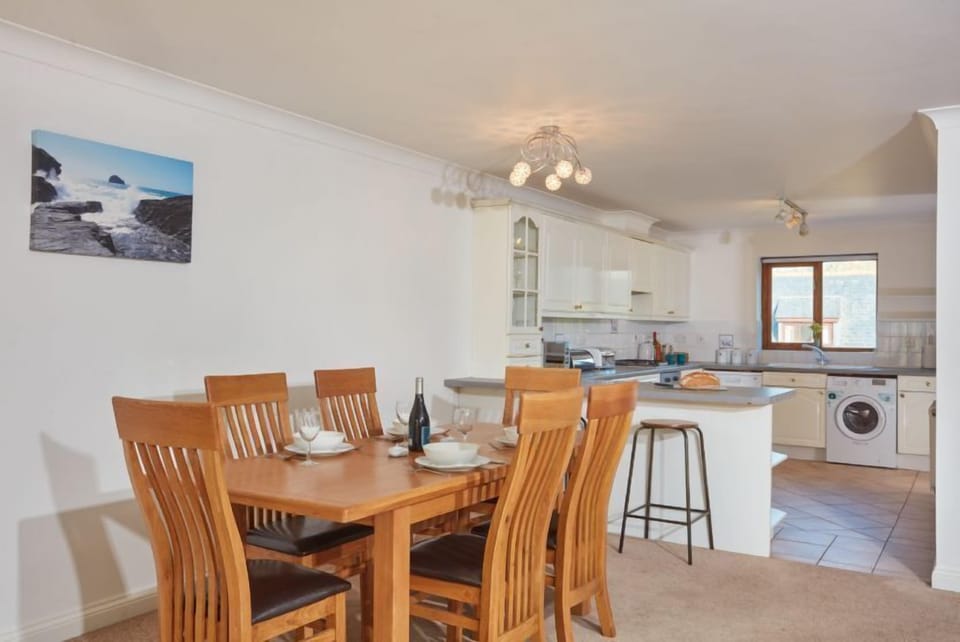 Trevells, Roserrow. First floor: Family dining is a delight at Trevells