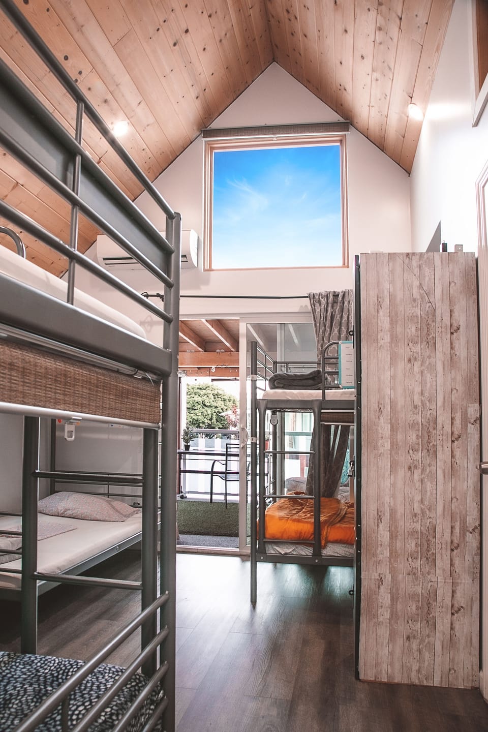 Shared Dormitory, Women only, Balcony | Soundproofing, free WiFi, bed sheets
