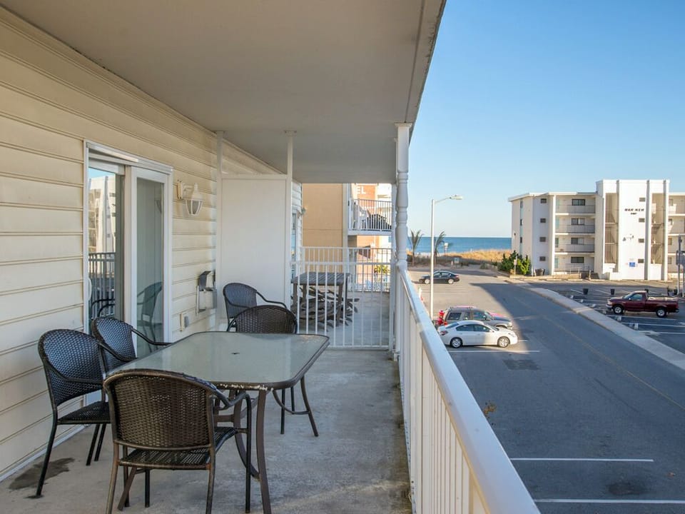 Balcony with ocean view