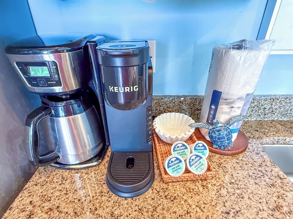 Both a regular coffee pot and a Keurig - important stuff!  