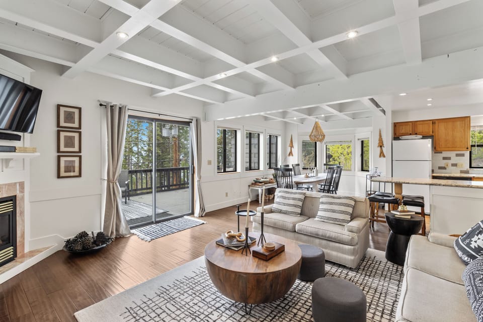 Open Living space -living room