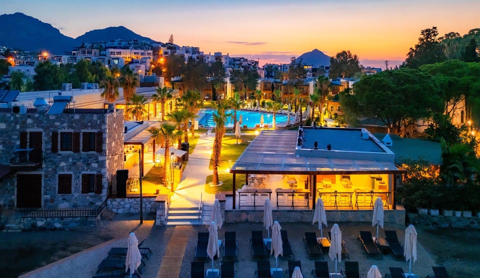 Private beach, sun loungers, beach umbrellas, beach towels