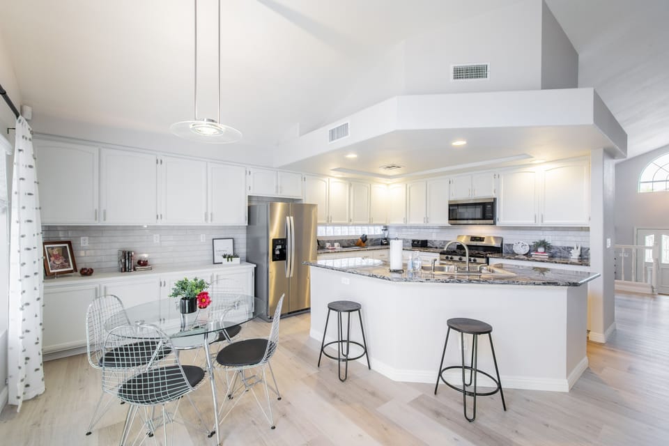 Kitchen & Nook