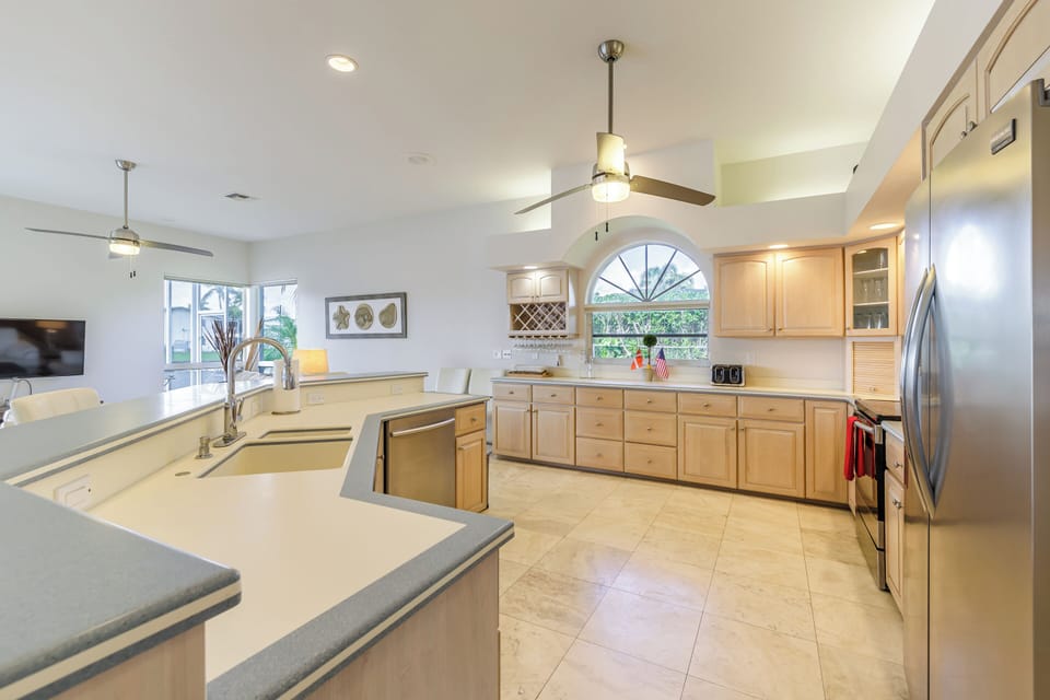 vacation rental with large kitchen