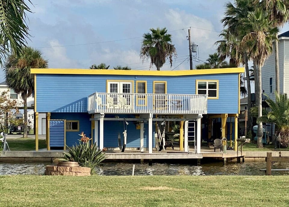 Waterside Dream Beach/ Canal Home 23010 Cuadro St. Galveston TX 77554