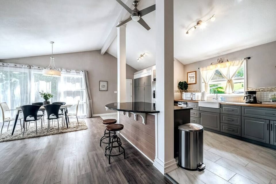 Open kitchen and dining area.