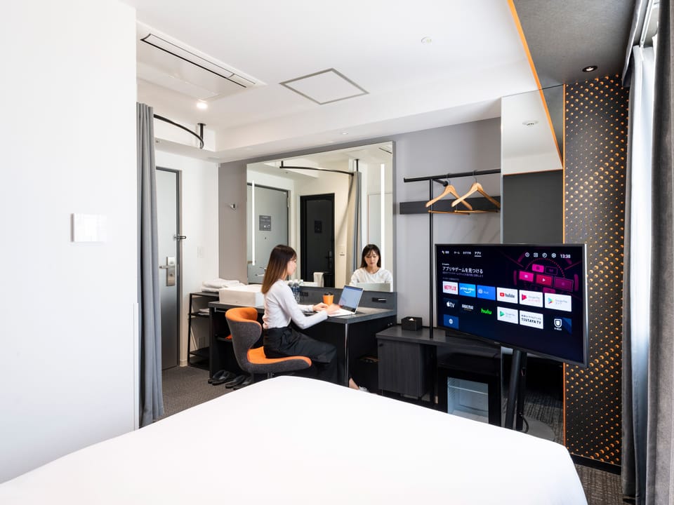 Double Room, Non Smoking | In-room safe, desk, free WiFi, bed sheets