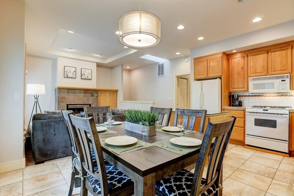 Open and airy, great communal space for great food after a day of exploring