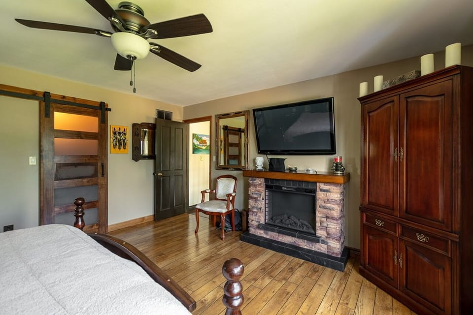 Master Bedroom #1