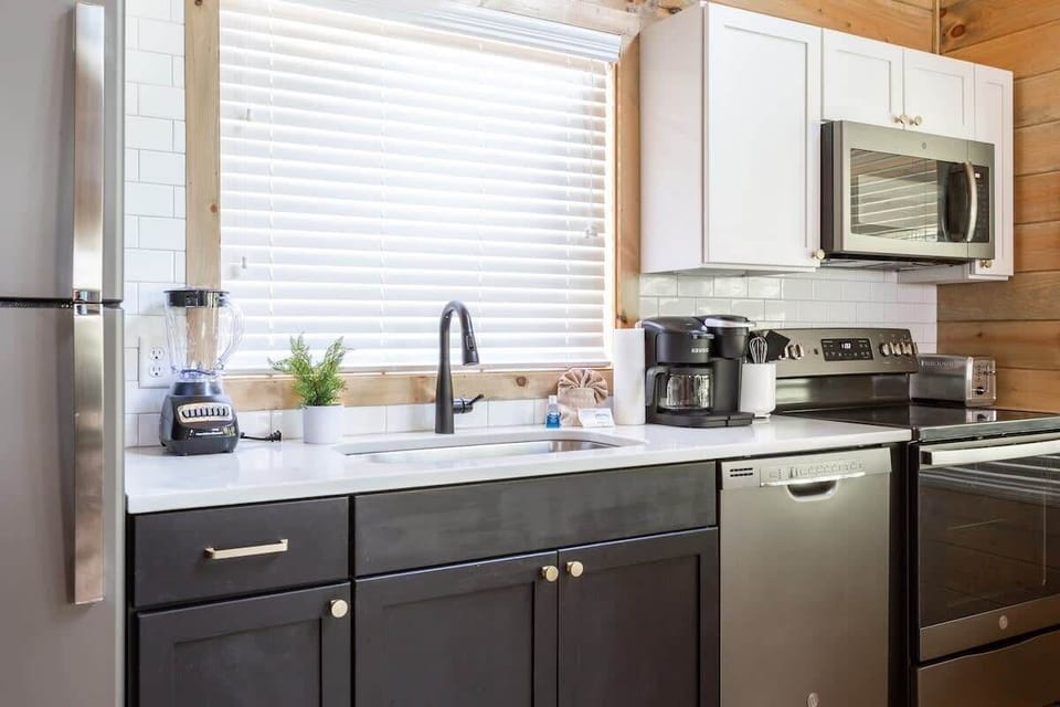 Kitchen Side View!