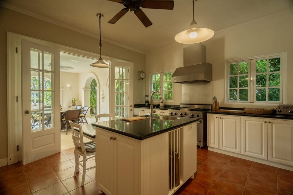 Tortuga C35 - Luxury golf villa with private pool and staff near private beach (6172)