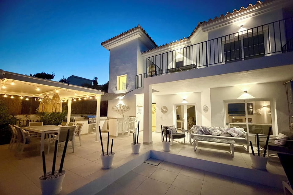 Enjoy beautiful evenings with family and friends.