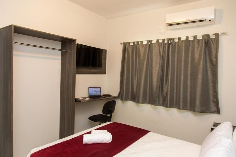 Superior Room, 1 Double Bed | Desk, laptop workspace, blackout drapes, free WiFi