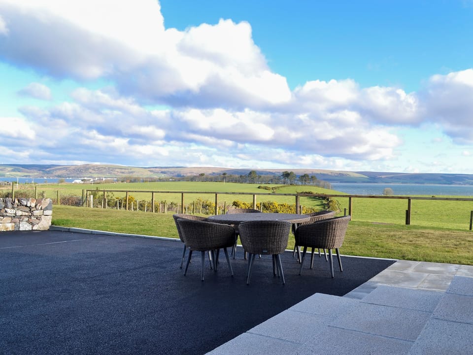 Sitting-out-area | Dinduff Lodge - Dinduff Lodge and Quarter Acre House, Low Dinduff, near Stranraer