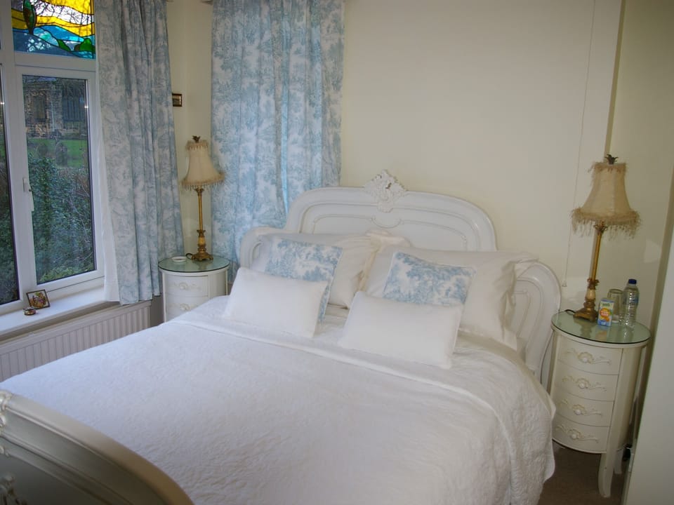 Double Room, Ensuite (Cressey )
