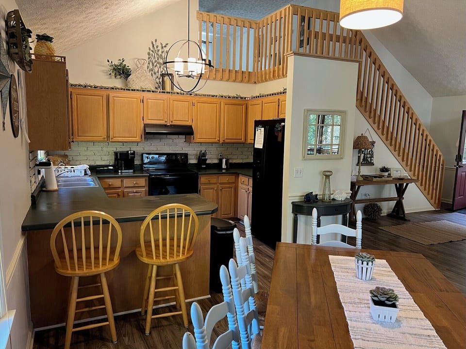 Fully stocked kitchen with keurig coffee maker. 