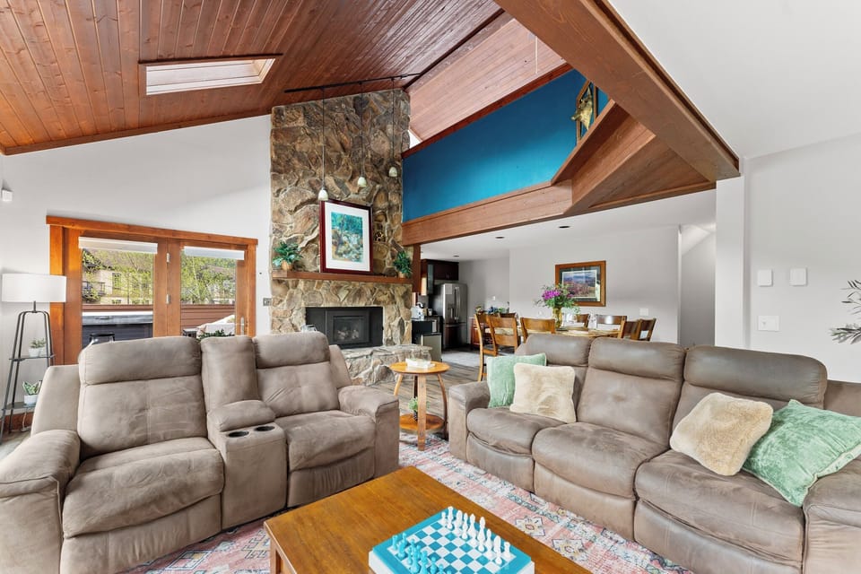 House (3 Bedrooms) | Property amenity